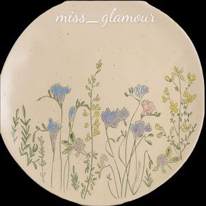 InHomeStylez Spring Pressed Garden Dinner Plate